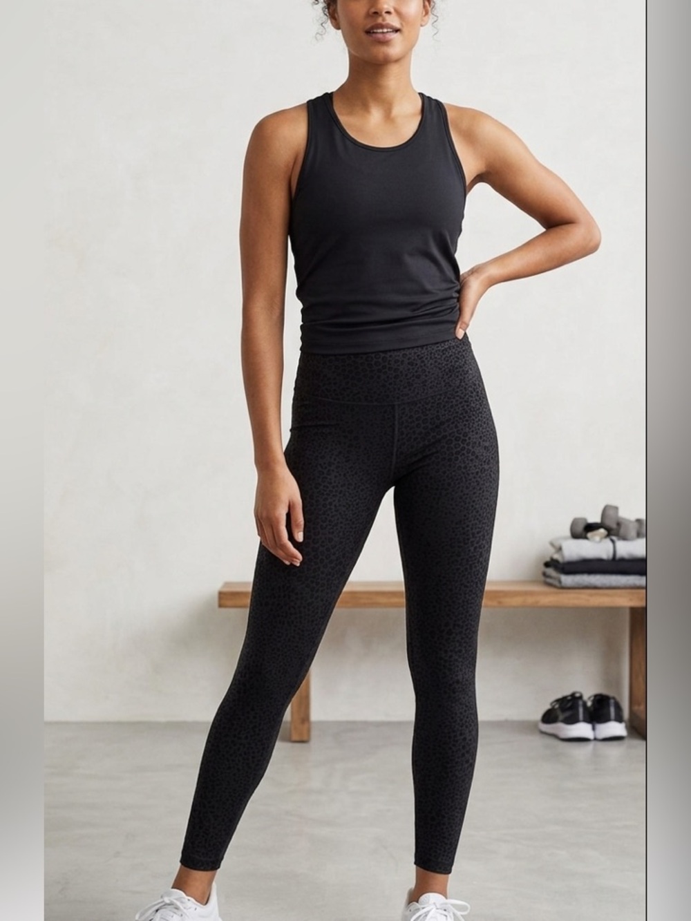 H&M Dark Patterned Leggings